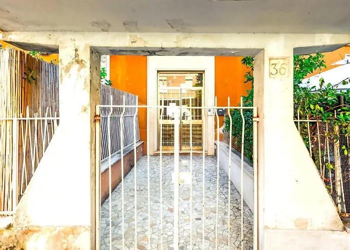 Hostly - Family Home Stresa
